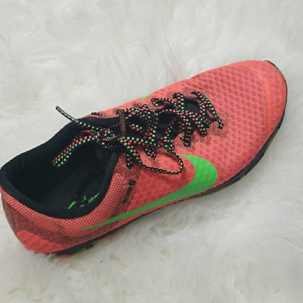 Shoe